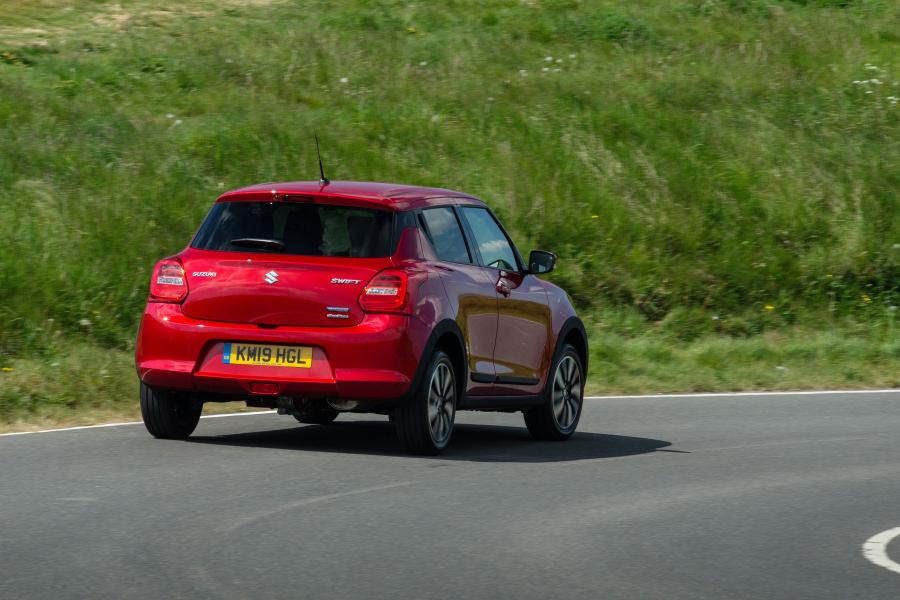  Suzuki Swift Hybrid AllGrip 2019 года  (UK) (фото 12 из 22)